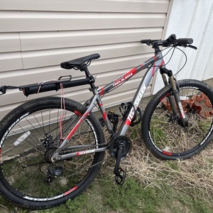 Techshark Trailblazer 2.0 Silver, gray or bare metal, Red, and Black