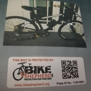 2011 Giant Seek 1 Black and Silver or Gray