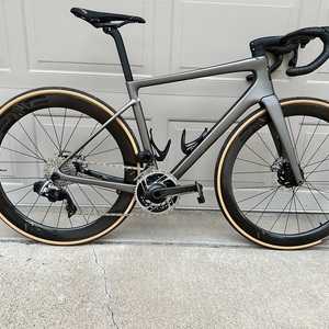 2023 ENVE Melee Silver, gray or bare metal