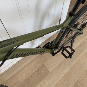2024 Diamondback Hillside 29" Men's mountain bike Green