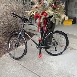 2023 Trek FX3 Black