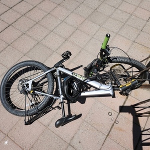 2009 Norco Bikes Katmandu Silver, gray or bare metal and Green