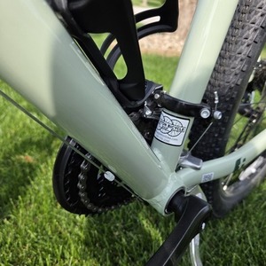 2025 Liv Bliss 26 xs desert sage-gu Teal and Green