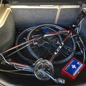 2012 GT Bicycles Transeo 3.0 Black, White, and Red