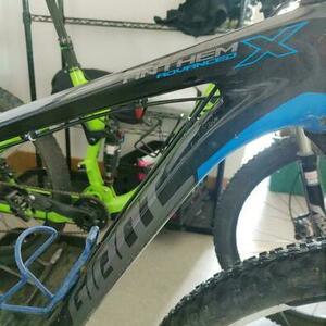 2021 Giant Anthem Black and Blue