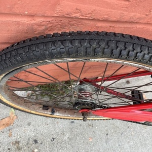 1993 Schwinn Men’s cryiser Silver, gray or bare metal