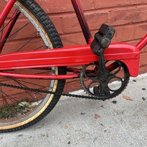 1993 Schwinn Men’s cryiser Silver, gray or bare metal