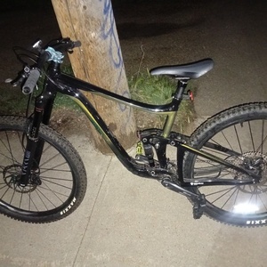 2021 Giant Trance Black and Yellow or Gold