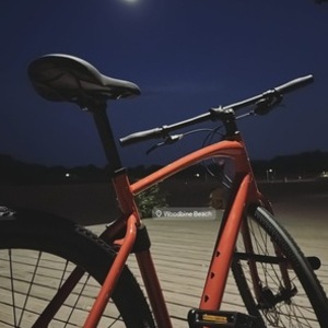 2025 Specialized Specialized Sirrus X 1.0 Gloss Deep O... Orange and Red