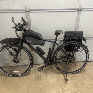 2025 Priority Bicycles Continuum Onyx Black