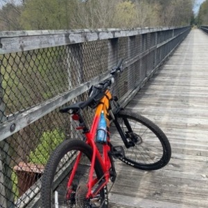 2021 Trek Marlin 7 gen 3 Red