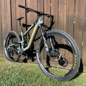 2025 Santa Cruz Tallboy 5 C 29 25 Green and Yellow or Gold