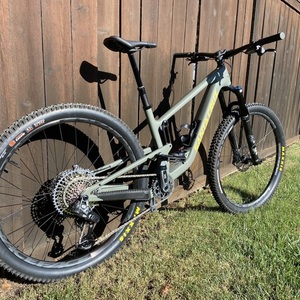 2025 Santa Cruz Tallboy 5 C 29 25 Green and Yellow or Gold