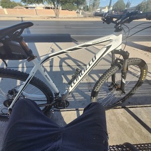 2014 Specialized Rockhopper 29 White