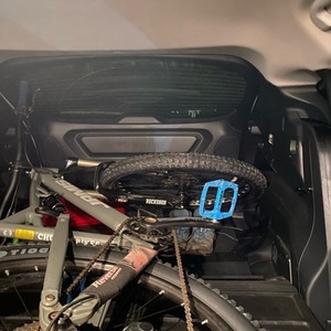 Jamis Dakar XC Silver, gray or bare metal
