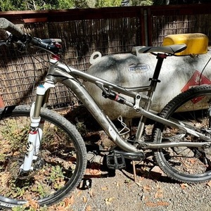 2012 Trek Rumblefish Elite Silver, gray or bare metal