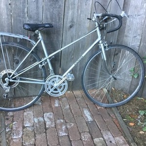 Univega Viva Sport (Mixte frame) Silver or Gray