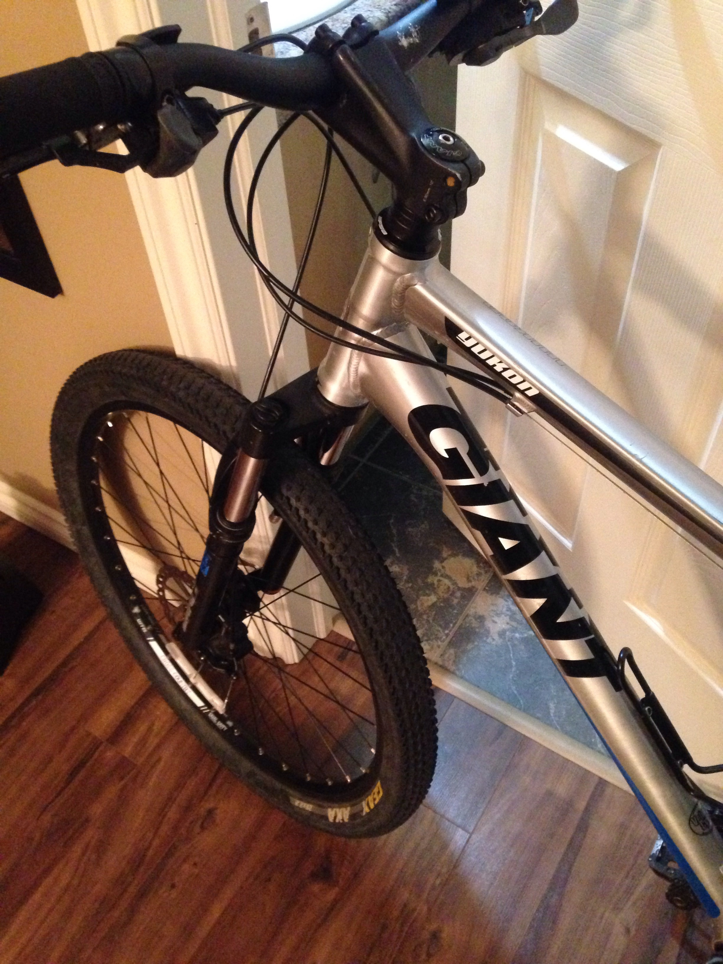 giant yukon blue book