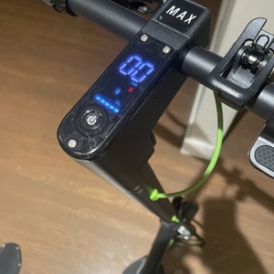 2024 Roinside UP12 Plus e-scooter Black and Green