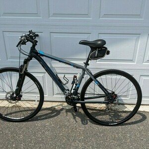 2011 Trek Silver, gray or bare metal