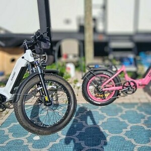 2024 VENOM Viper XP Pink and Black
