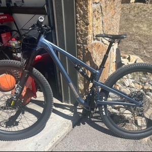 2025 Diamondback Yowie 2 Blue