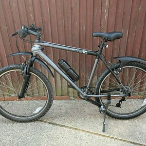 2025 Decathlon RockRider 52 Silver, gray or bare metal