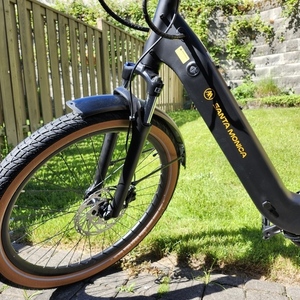 2024 AIMA E-Bike Santa Monica Black and Yellow or Gold