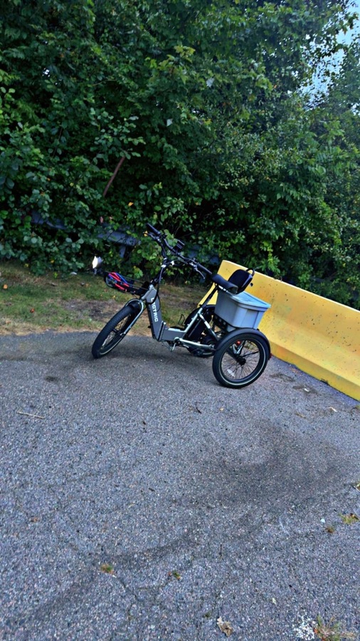 Tricycle photo