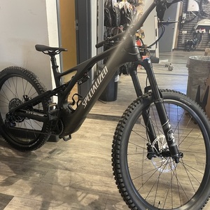 2022 Specialized Levo Black