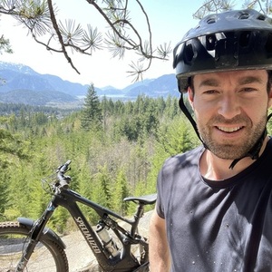 2022 Specialized Levo Black