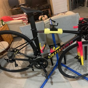 2021 Specialized Allez Sprint Comp Disc Black, Yellow or Gold, and Pink