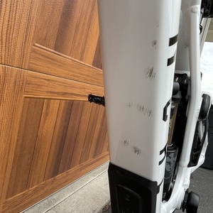 2023 Commencal Bikes Commencal Supreme DH V5 – Signature Air White