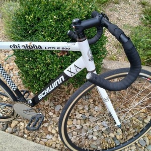 2020 Schwinn Little 500 race bike White and Black