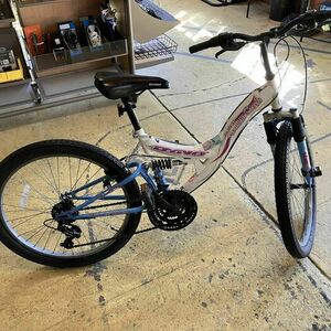 Dyno Willow Creek White and Blue