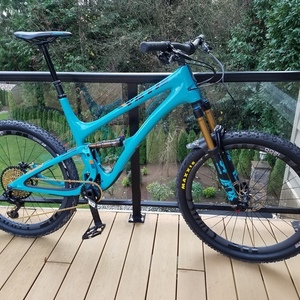 2017 Yeti SB5 Blue