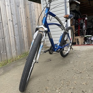 2008 K2 Shorewood LWB Blue and Silver, gray or bare metal