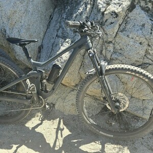 2022 SCOTT Genius Black