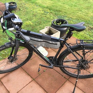 2016 Cube Travel EXC Silver, gray or bare metal, Black, and Green