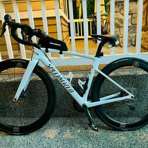 2024 Specialized Roubaix SL8 White