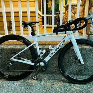 2024 Specialized Roubaix SL8 White