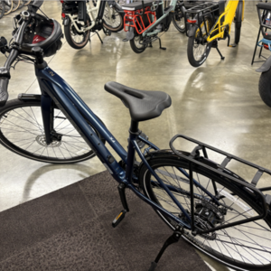 2023 Trek FX+2 Stagger Blue