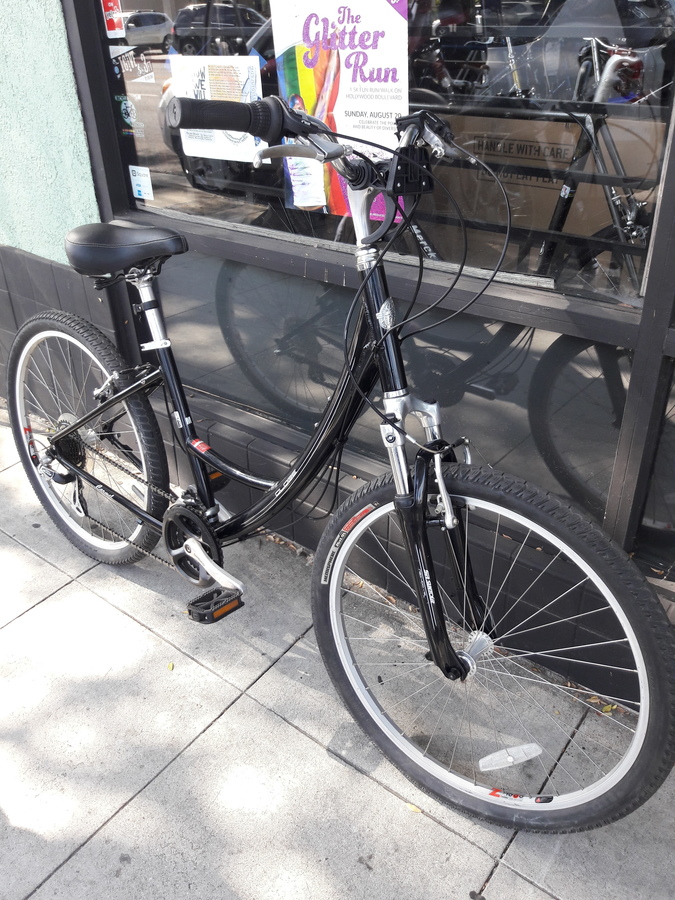 globe carmel bike