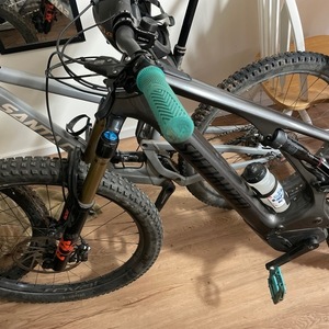 2023 Specialized Turbo Levo Carbon Silver, gray or bare metal