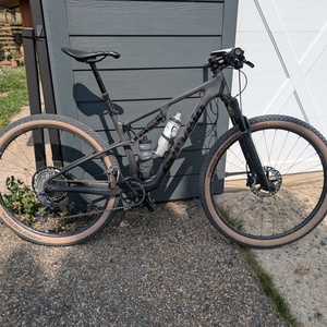 2023 Cervélo ZFS-5 Silver, gray or bare metal