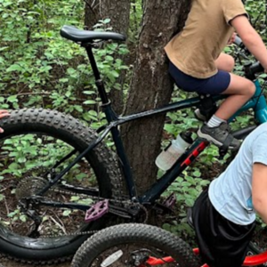 2022 Trek Farley 5 Blue