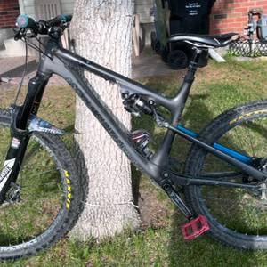 2018 Rocky Mountain Bicycles Element Black