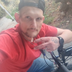 GT Bicycles backwoods Black and Silver, gray or bare metal