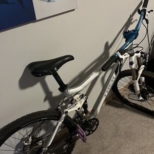 2025 Trek Fuel Ex6 Silver, gray or bare metal