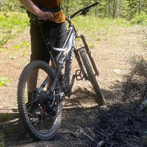 2015 Devinci Carbon Spartan White and Black